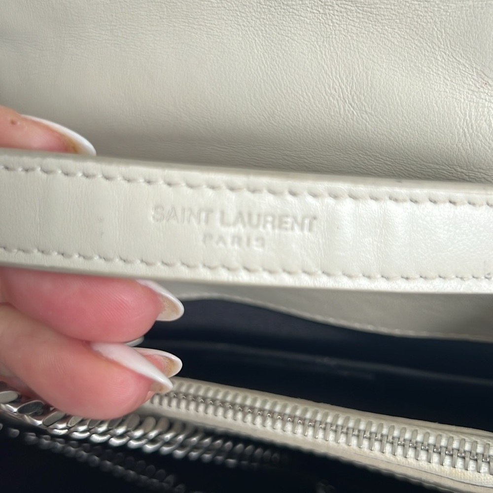 Saint Laurent Monogram Matelassé LouLou Bagel - Picture 9 of 10